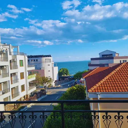 морски бряг Holiday home *
